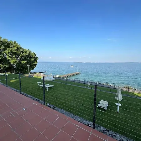 Apartment Oasi Al Lago Con Piscina Padenghe sul Garda