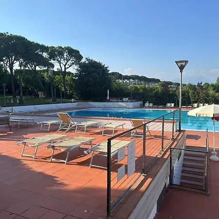 Oasi Al Lago Con Piscina Apartment Padenghe sul Garda