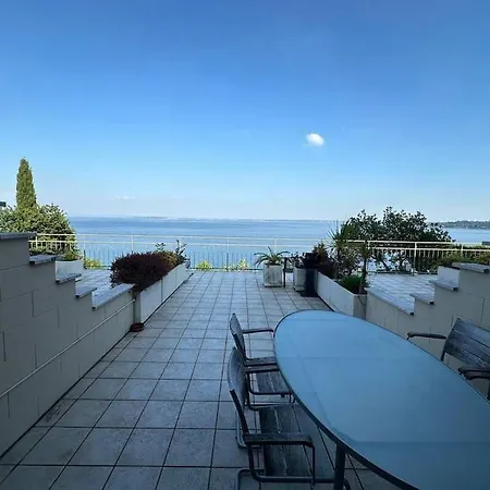 Apartment Oasi Al Lago Con Piscina Padenghe sul Garda